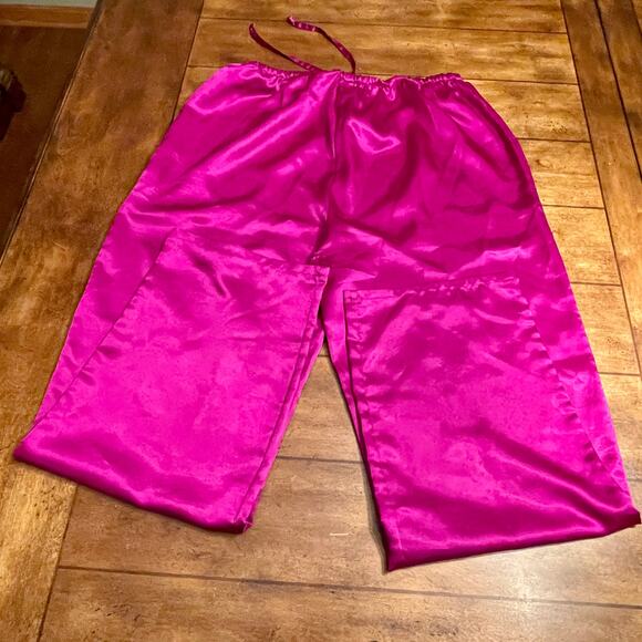 Valerie Stevens 2-Piece Pajama Set Womens Sz M Plum Color Soft Silky 00.1=A0037 - Picture 8 of 15